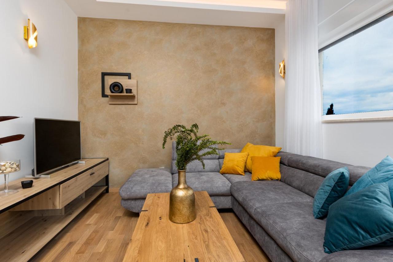 Apartment Muzini 马林斯卡 外观 照片